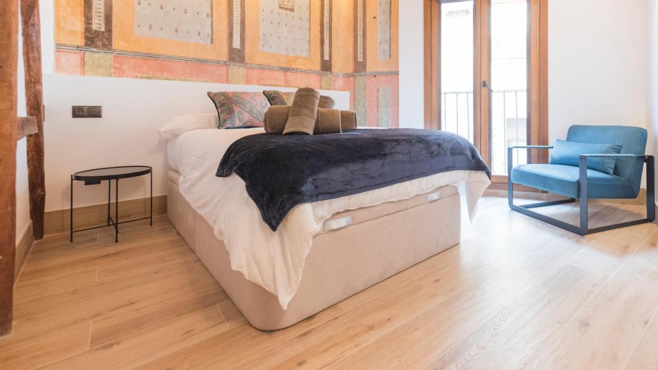 Apartamentos Boutique Pinocho โตเลโด ภายนอก รูปภาพ