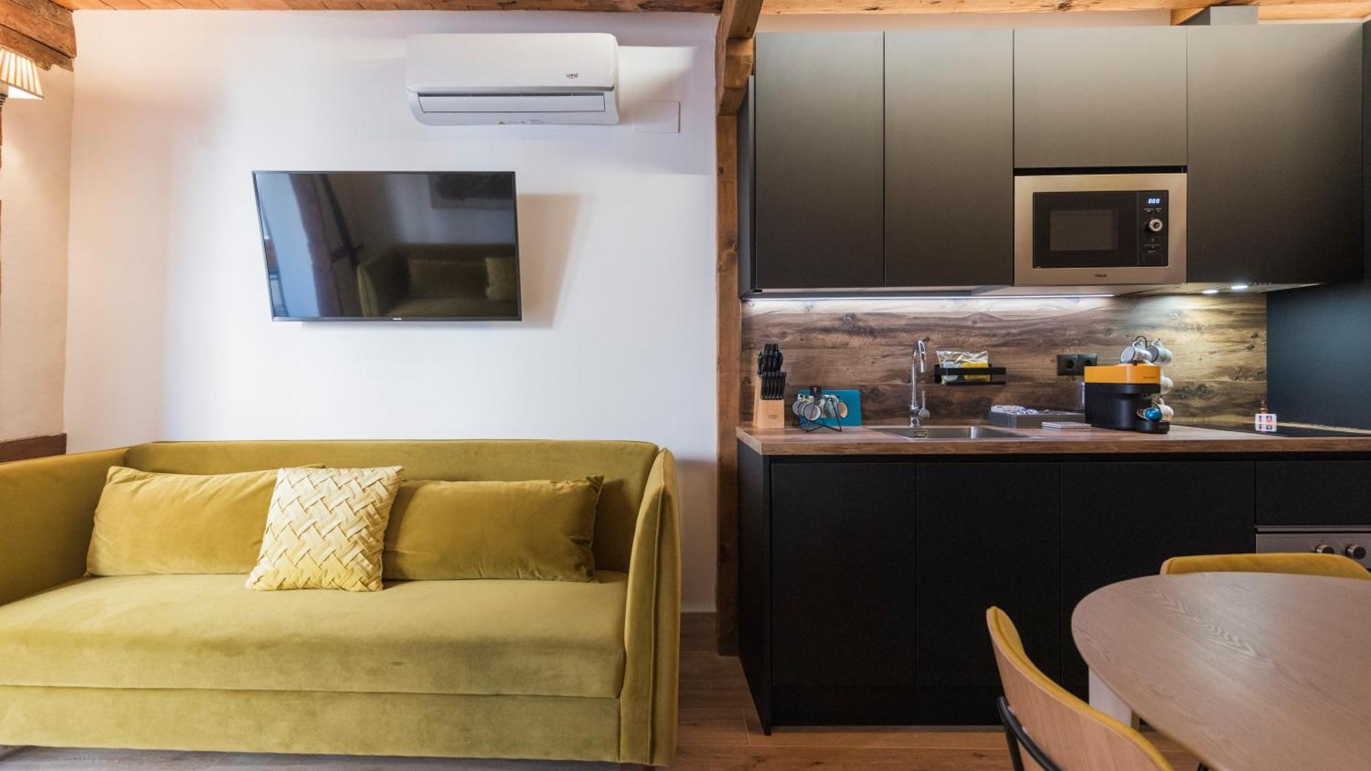 Apartamentos Boutique Pinocho โตเลโด ภายนอก รูปภาพ