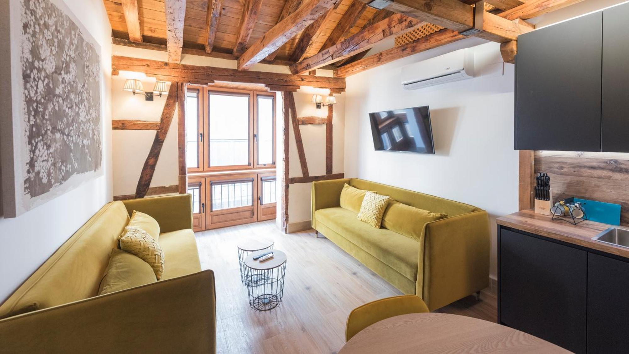 Apartamentos Boutique Pinocho โตเลโด ภายนอก รูปภาพ